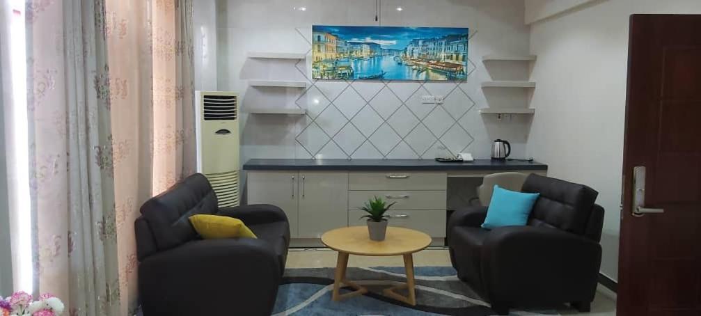 Lantana Hotel Dar es Salaam Buitenkant foto