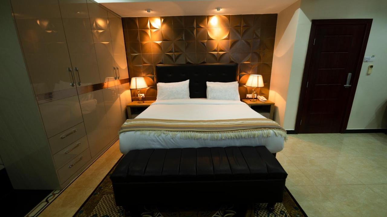 Lantana Hotel Dar es Salaam Buitenkant foto
