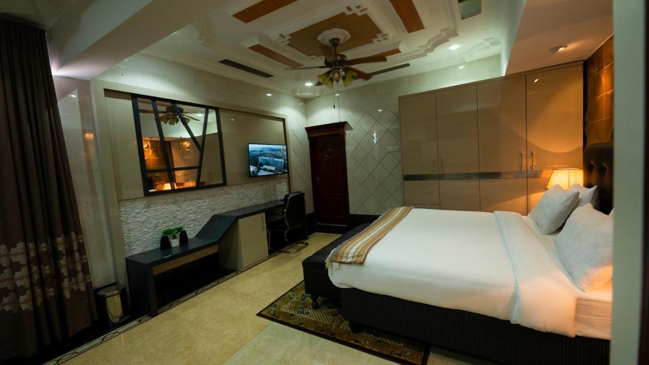 Lantana Hotel Dar es Salaam Buitenkant foto
