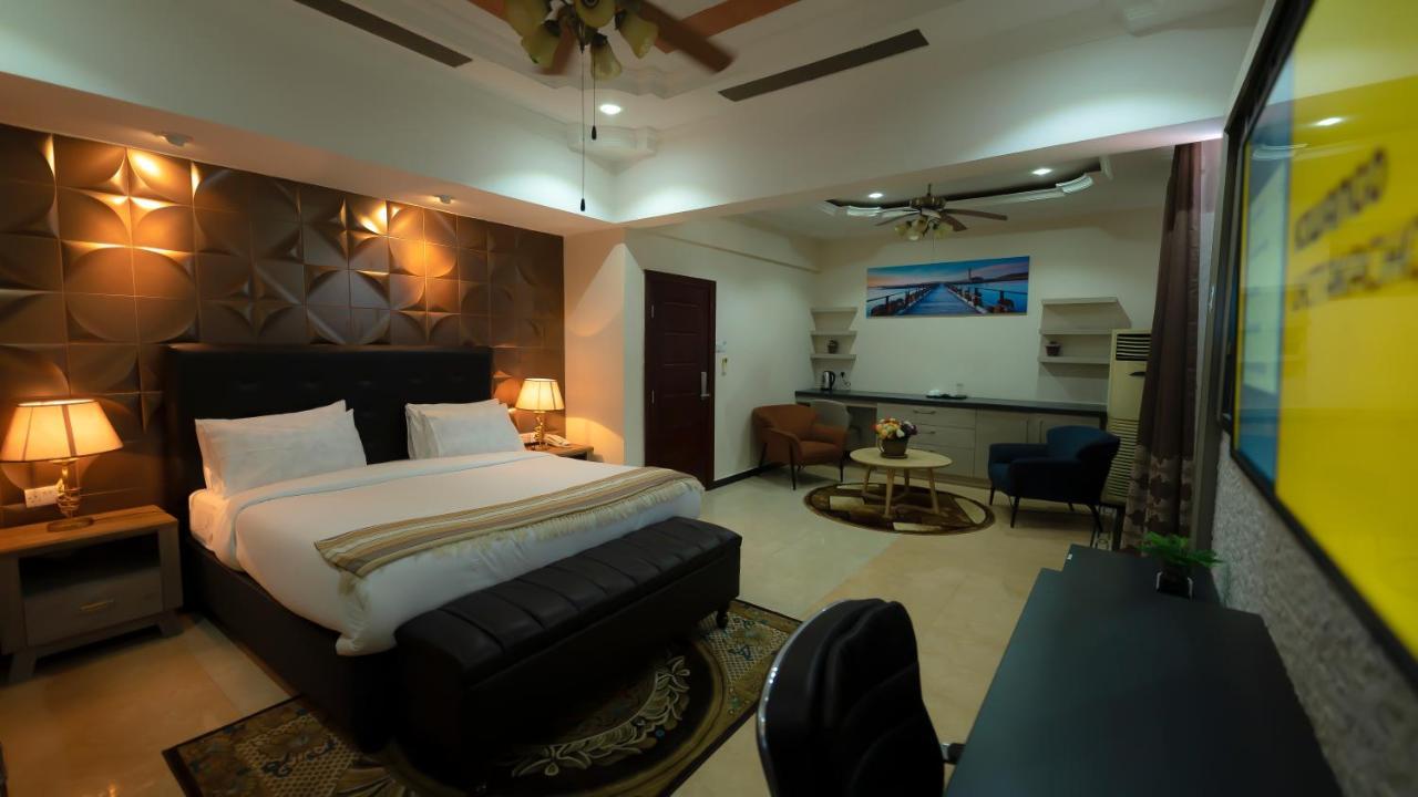Lantana Hotel Dar es Salaam Buitenkant foto