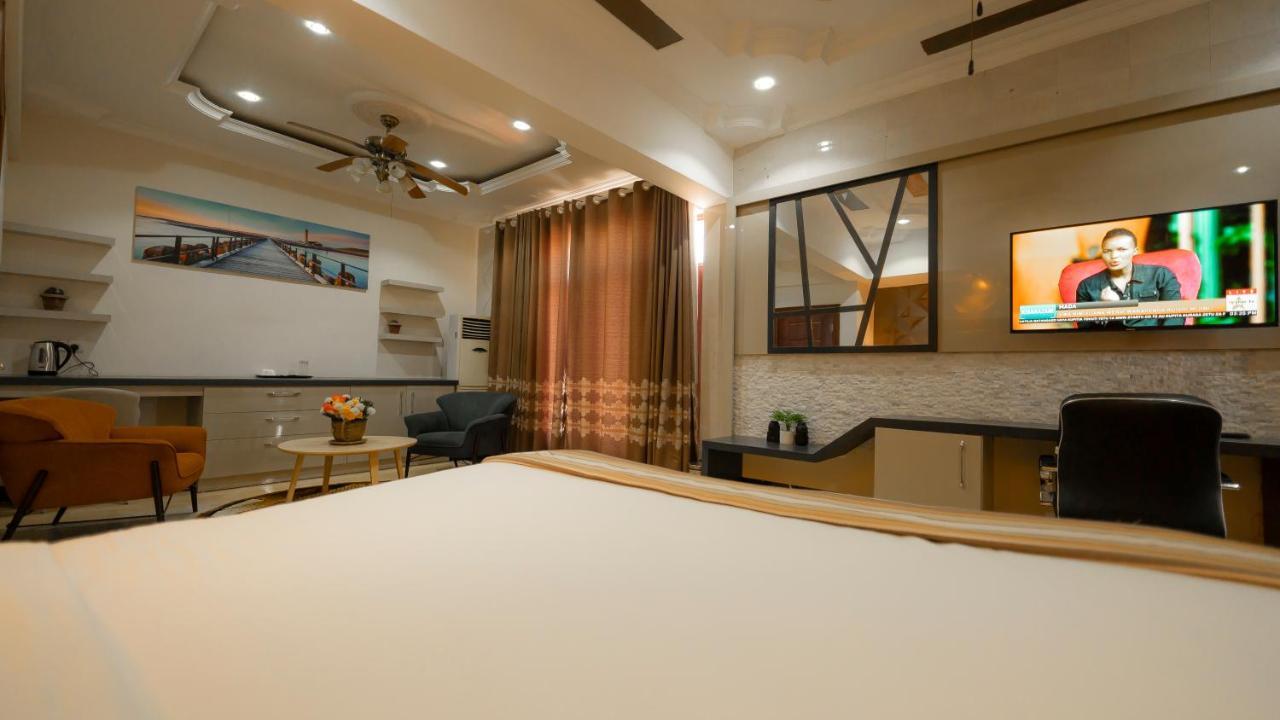 Lantana Hotel Dar es Salaam Buitenkant foto