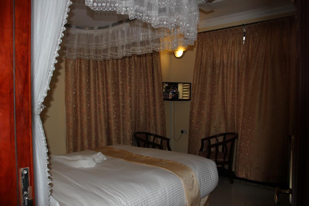 Lantana Hotel Dar es Salaam Buitenkant foto
