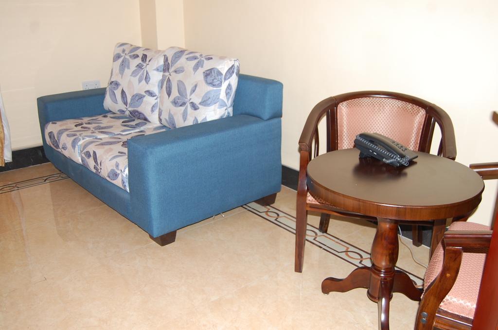 Lantana Hotel Dar es Salaam Buitenkant foto
