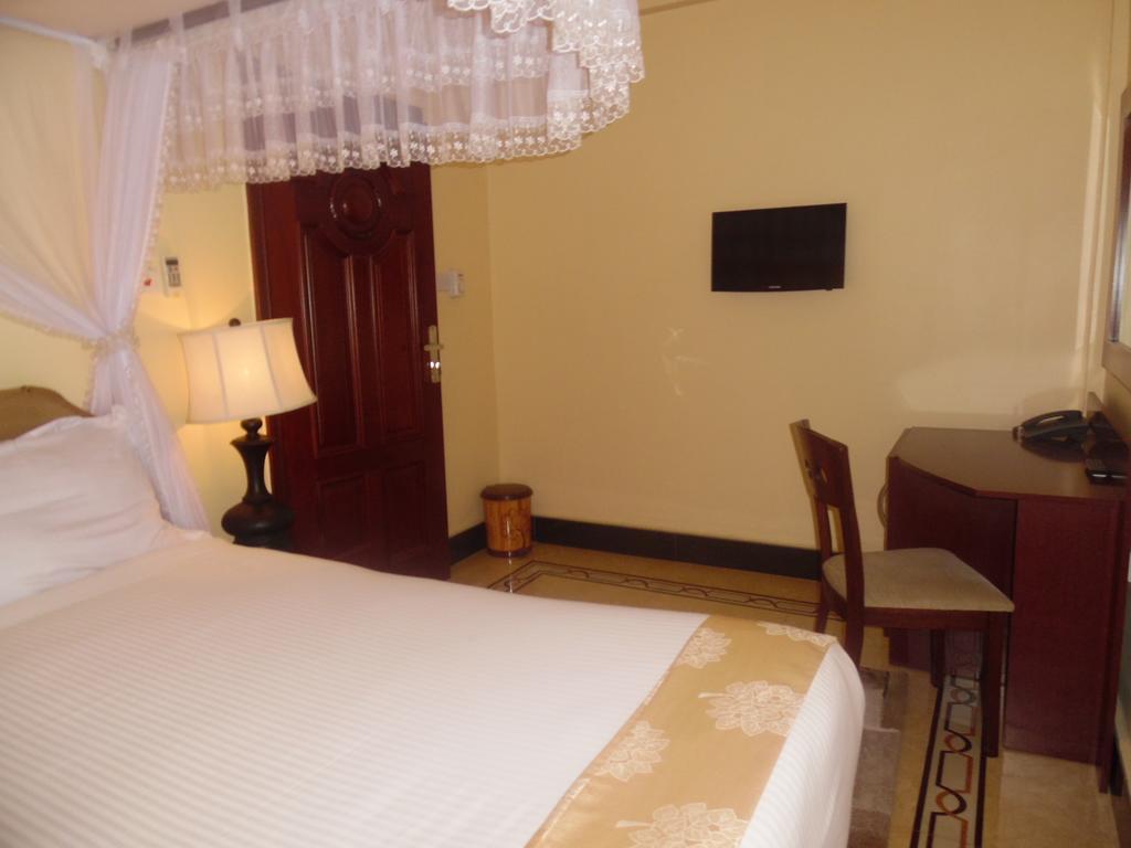 Lantana Hotel Dar es Salaam Buitenkant foto